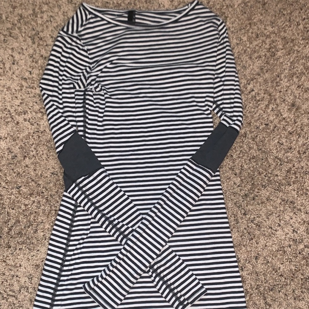 Longer striped legging shirt
